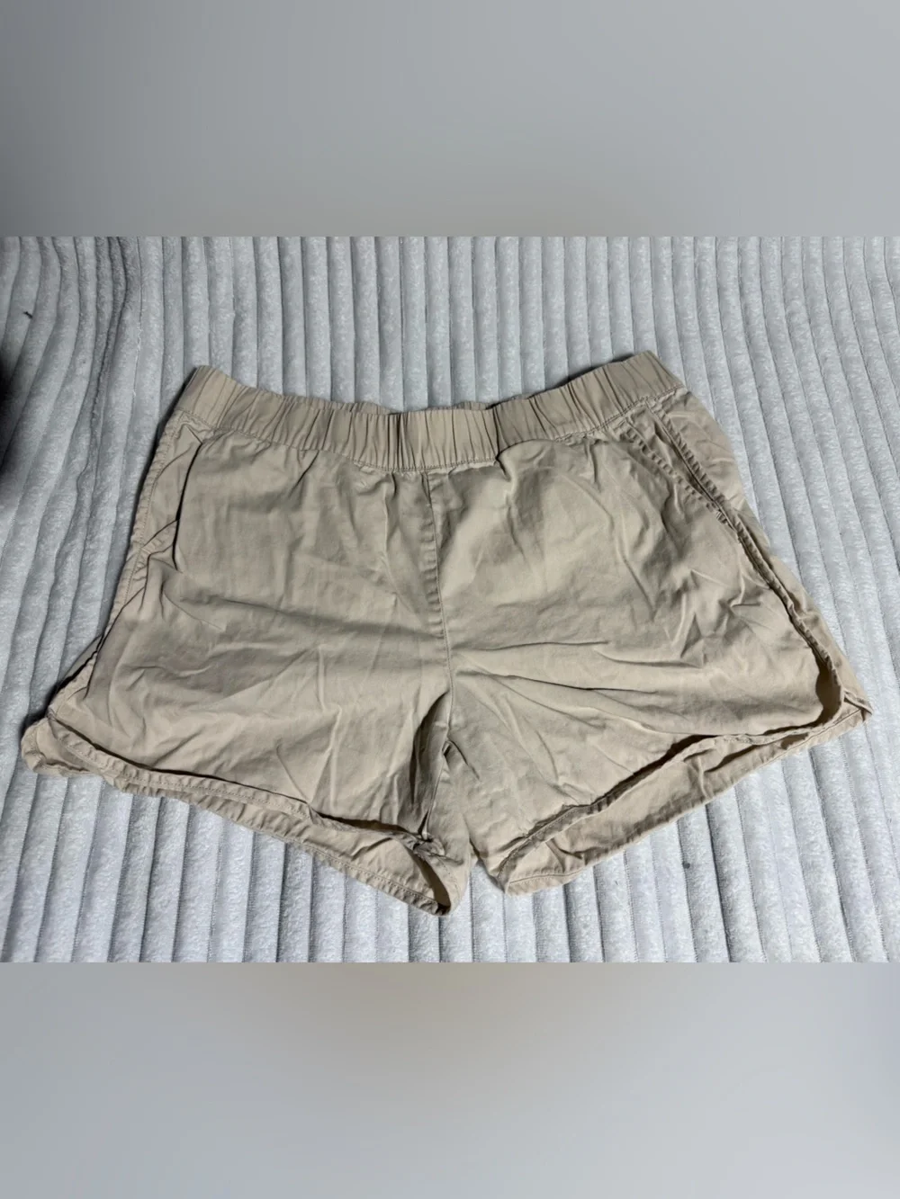 Banana Republic Women’s Tan Elastic-Waist Athletic Shorts